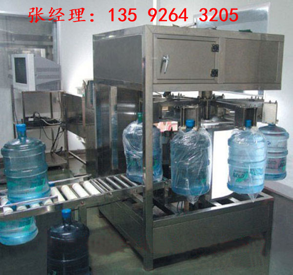 全自動(dòng)每小時(shí)300桶大桶水生產(chǎn)線設(shè)備價(jià)格