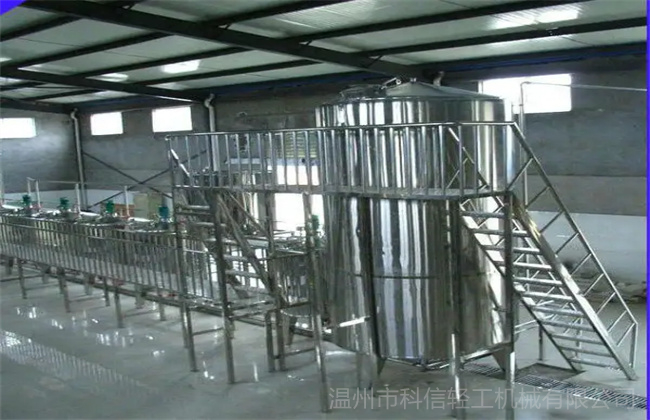 科信定制 全自動(dòng) 不銹鋼 時(shí)產(chǎn)8000瓶蘋果汁飲料生產(chǎn)線設(shè)備